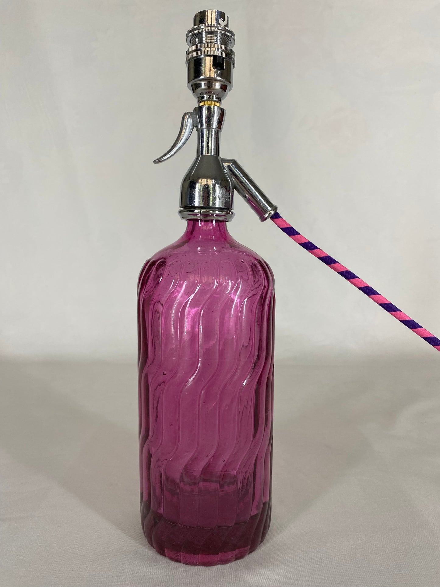 Soda Syphon Lamp Pink