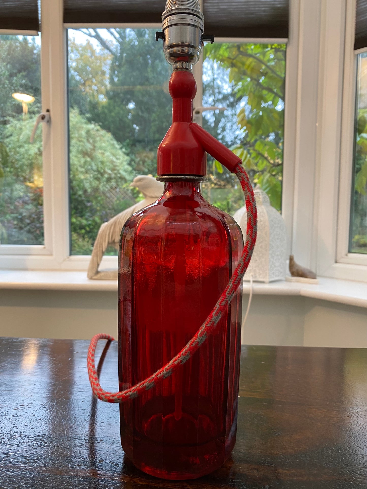 Soda Syphon Lamp Red